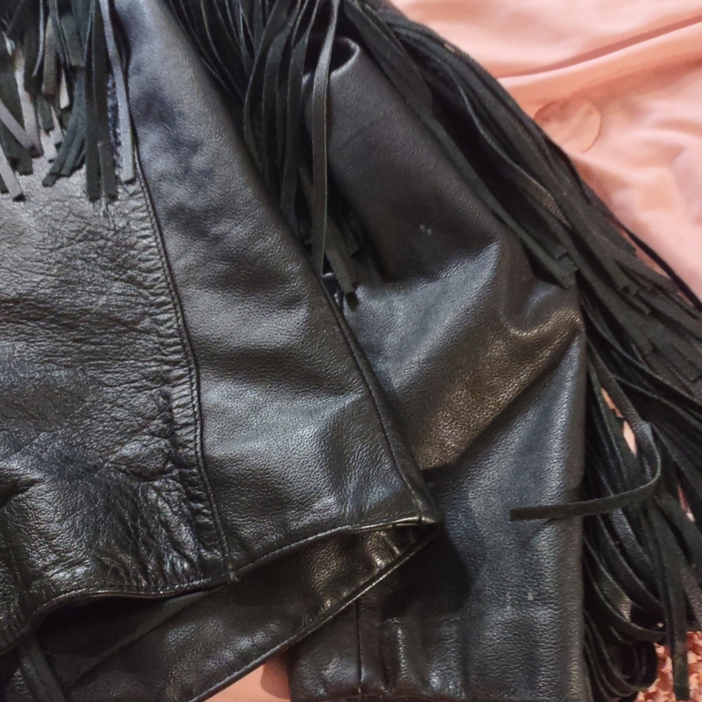 Women’s Rare  Vintage leather Concho fringe cropped jacket - Picture 5 of 17